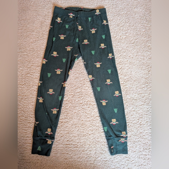 Grogu/Baby Yoda Christmas pajamas - Picture 4 of 6